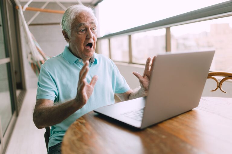 Otwarte forum: Wymiana doświadczeń i wsparcia w społeczności 50+ online